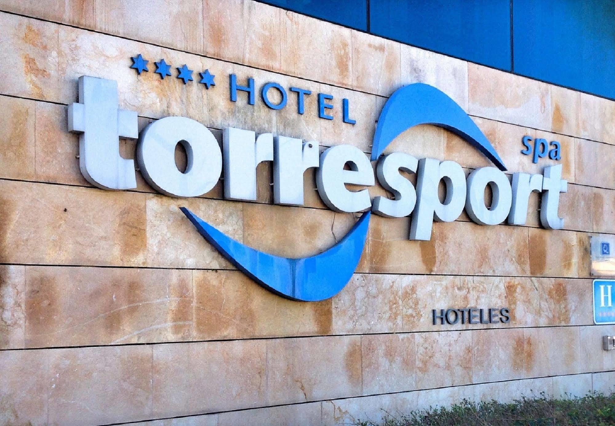 Hotel Torresport Torrelavega Exterior foto